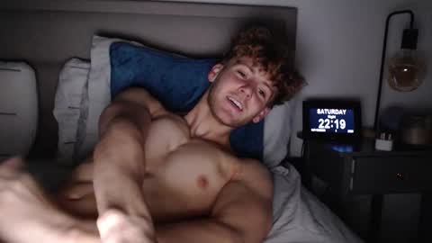 Snapshot of dominantalex182 chatting on 11/08/25, 10:19 Alex... online show from 11/08/25, 10:19