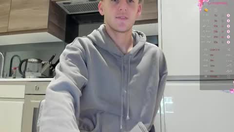 Snapshot of dominantalex182 chatting on 12/04/25, 07:06 Alex... online show from 12/04/25, 07:06