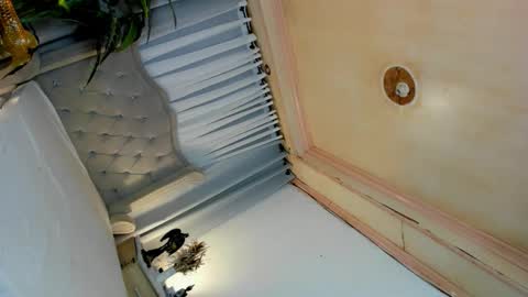 CALL ME BABY BELLA online show from 09/24/25, 07:17