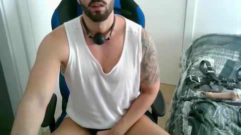 DominatedTitan online show from 10/24/25, 09:17