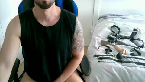 DominatedTitan online show from 04/25/26, 10:51