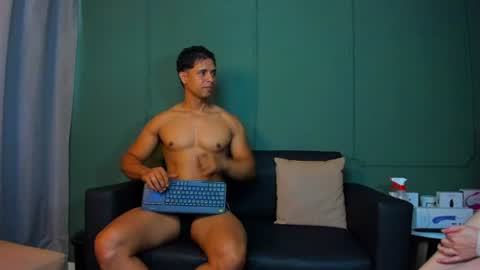Snapshot of dominc_berry chatting on 07/21/26, 12:29 Dominc berry online show from 07/21/26, 12:29