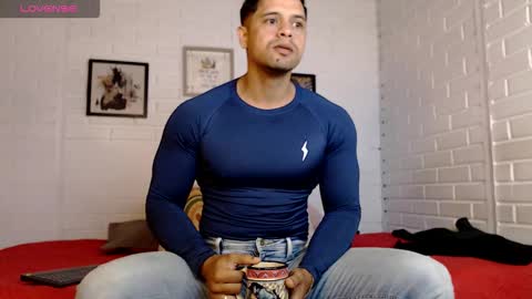 domincrodriguez_119 online show from 10/07/25, 11:07