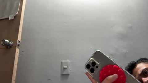 Snapshot of dominic_brand chatting on 10/31/25, 08:26 Brandon online show from 10/31/25, 08:26