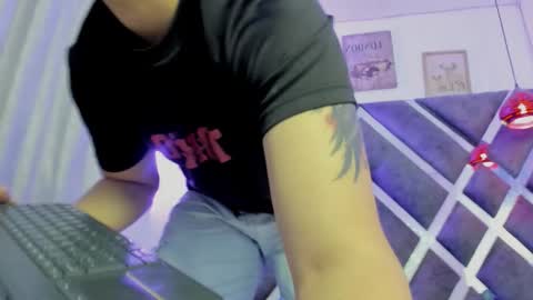 DOMI online show from 03/19/26, 03:10