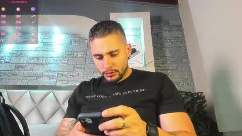 Snapshot of dominic_de_luca chatting on 10/07/25, 02:53 dominic de luca online show from 10/07/25, 02:53