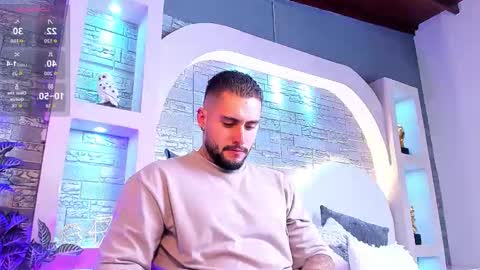 Snapshot of dominic_de_luca chatting on 11/25/25, 04:12 dominic de luca online show from 11/25/25, 04:12