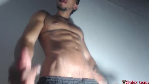 DOMI online show from 10/23/25, 06:23