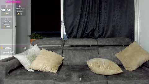 SANTI  independent model online show from 12/25/24, 03:40