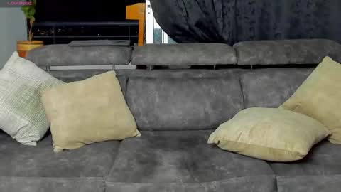 SANTI  independent model online show from 02/22/25, 01:33