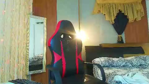 dominic_smith_ online show from 06/19/26, 02:05
