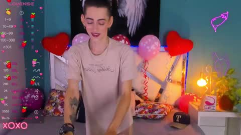 Dominic online show from 02/20/25, 02:46