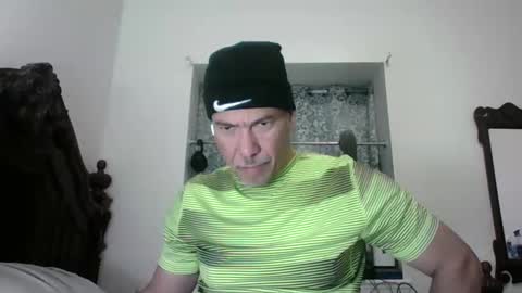 luis online show from 04/30/26, 04:46