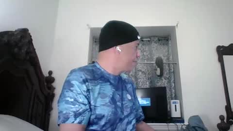 luis online show from 05/06/26, 03:02