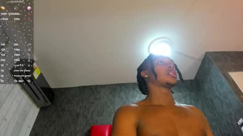 Snapshot of dominicsccott chatting on 01/10/26, 01:13 Dominicscott online show from 01/10/26, 01:13