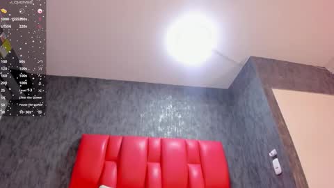 Snapshot of dominicsccott chatting on 02/21/26, 01:12 Dominicscott online show from 02/21/26, 01:12