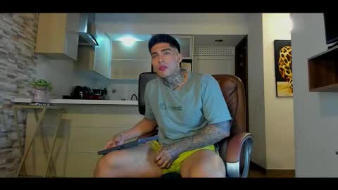 Only fans Ronnie col---InstaRonniecolleman  online show from 11/17/25, 01:22