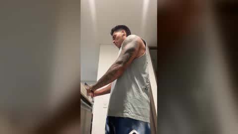 Only fans Ronnie col---InstaRonniecolleman  online show from 03/10/26, 01:10