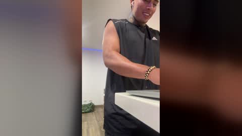 Only fans Ronnie col---InstaRonniecolleman  online show from 03/12/26, 02:50