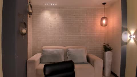 Dominique online show from 01/10/26, 09:41