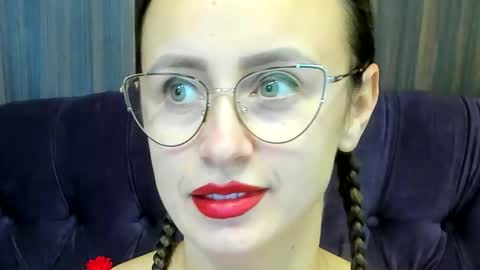 Snapshot of dominna chatting on 10/15/25, 03:06 Dominna online show from 10/15/25, 03:06