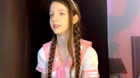 Kira online show from 03/10/26, 07:52