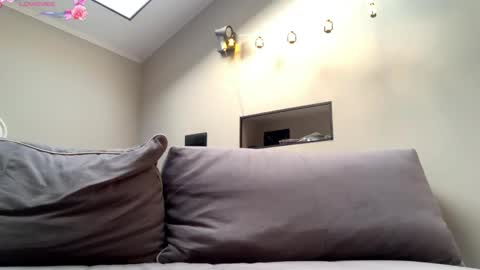 Snapshot of domitilabarrus chatting on 05/25/26, 02:28 Kira online show from 05/25/26, 02:28