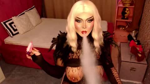 Snapshot of domtrans4sub chatting on 03/02/25, 06:37 online show from 03/02/25, 06:37