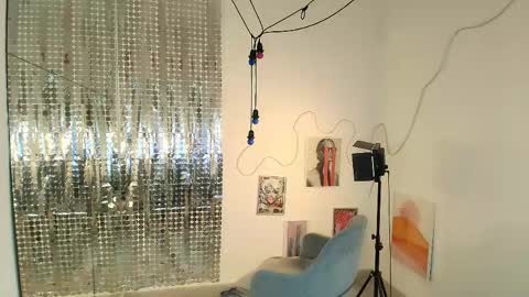 dona11a online show from 04/21/26, 02:51