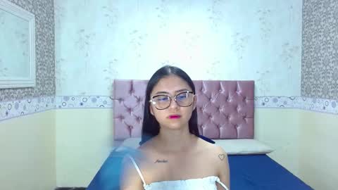 DONA Y CARL online show from 12/08/24, 02:18