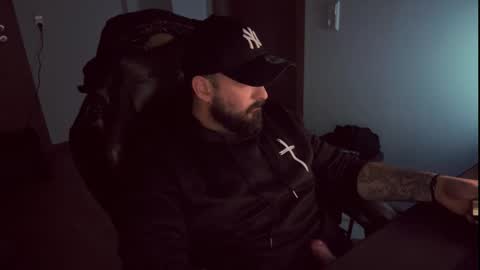 donchriiis online show from 02/10/26, 02:59