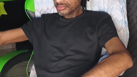 Snapshot of dondiego5511 chatting on 03/02/26, 01:41 dondiego5511 online show from 03/02/26, 01:41