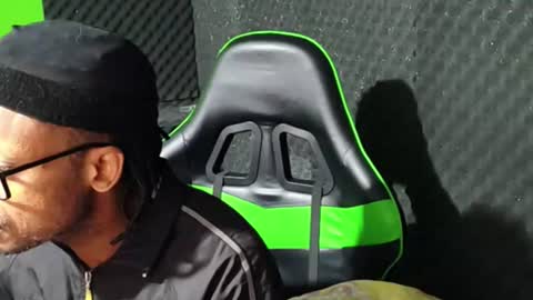 Snapshot of dondiego5511 chatting on 07/20/26, 02:37 dondiego5511 online show from 07/20/26, 02:37