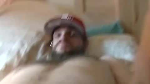 donglish718856 online show from 12/18/25, 09:32