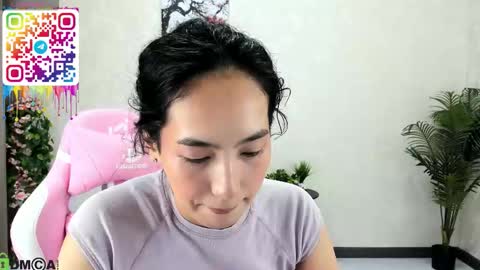 Aura online show from 10/14/25, 02:23