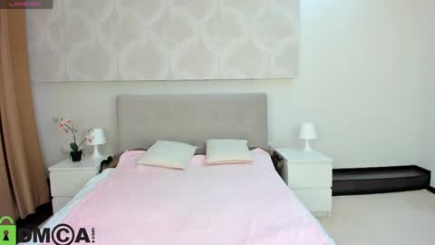 Donna On GMT2 Mon-Fri 3-9 AM online show from 04/24/26, 12:24