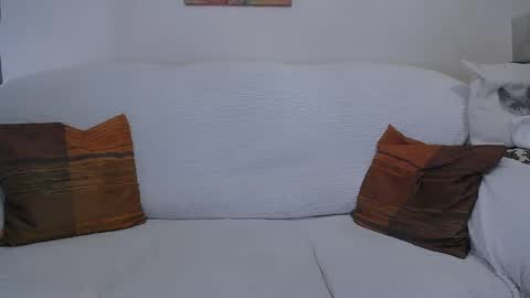 Erica online show from 04/01/26, 12:28