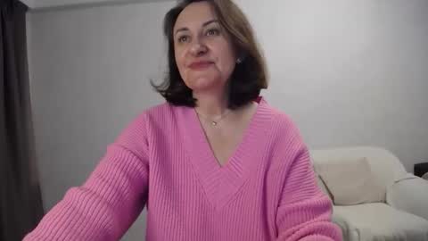 Tatiana 43 curvy sexy body and Joanna redhead 39 years online show from 02/08/26, 07:39