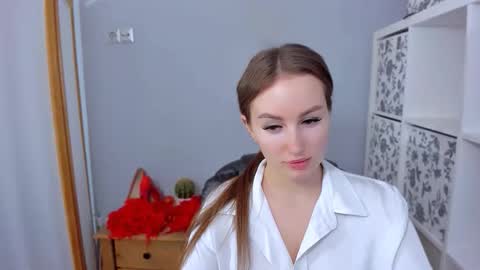 DonnaSensual online show from 11/02/25, 06:54