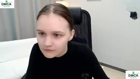 Sia online show from 04/14/26, 09:15