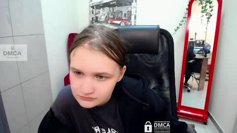 Sia online show from 06/09/26, 08:15