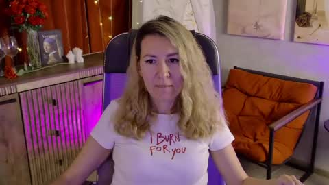 Donna online show from 05/25/26, 06:58