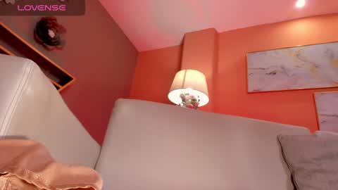  Donna Stonne  online show from 01/25/25, 01:10