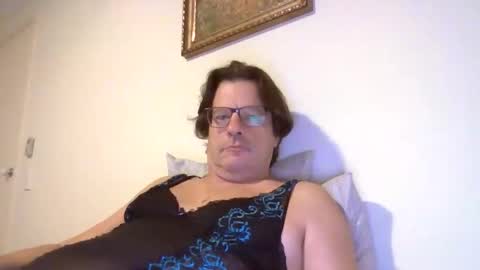 Snapshot of donnatg chatting on 11/23/25, 02:39 ImaSlutTg online show from 11/23/25, 02:39