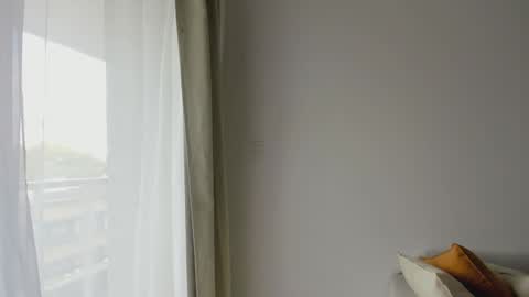 Donatella online show from 01/21/25, 12:07