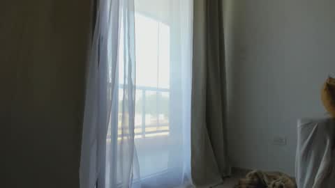 Donatella online show from 02/10/25, 12:08