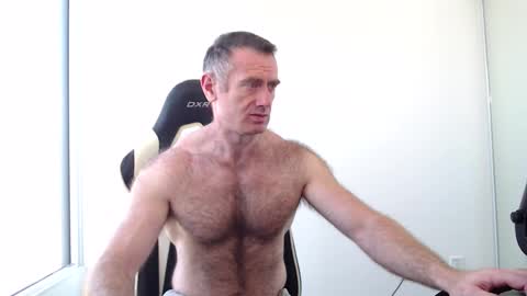 Donny online show from 10/02/25, 01:51