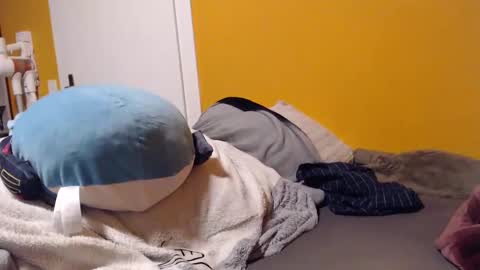 Snapshot of doomsy_minatozaki chatting on 12/15/24, 11:55 doomsy_minatozaki online show from 12/15/24, 11:55