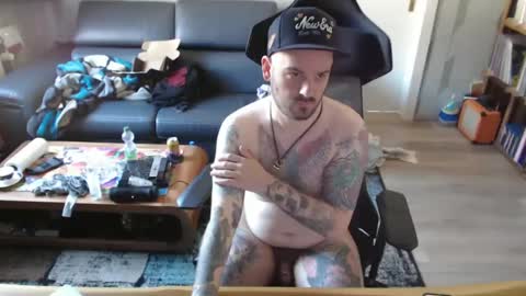 Snapshot of doomsy_minatozaki chatting on 01/17/25, 11:59 doomsy_minatozaki online show from 01/17/25, 11:59