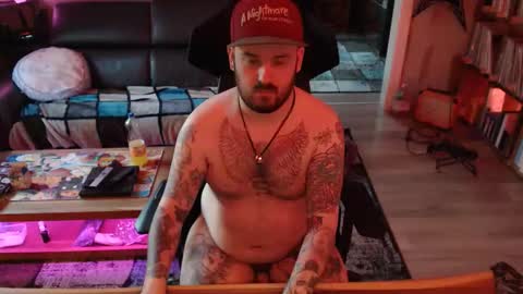 doomsy_minatozaki online show from 04/25/26, 06:27